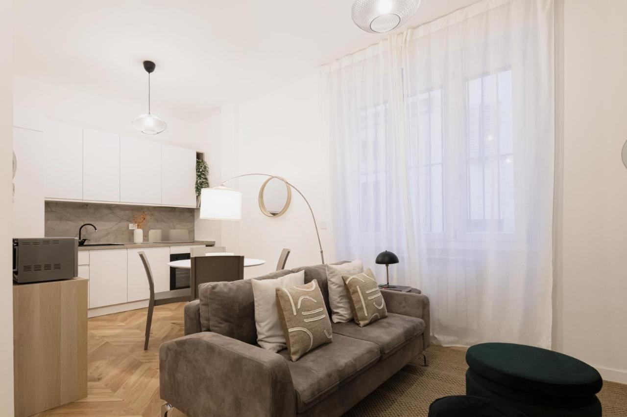 Easylife - Oasi Di Stile A 10Min Dal Duomo Apartment Milano Ngoại thất bức ảnh